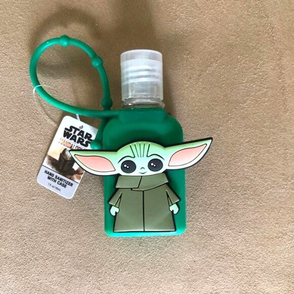 Star Wars Mandalorian Set of 3 Grogu Hand Sanitizer Holders NWT - Picture 5 of 6